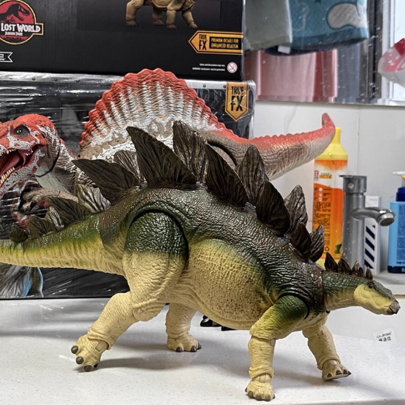 العالم الجوراسي ستيجوسورس لعبة - مراجعة Kids Toys Dinosaur وسعره