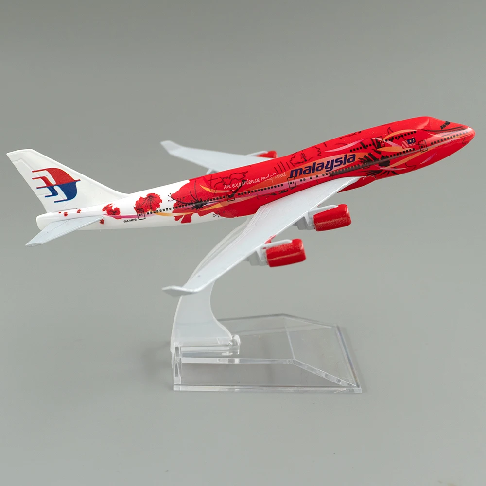 1/400 مقياس الطائرات بوينغ 747 - مراجعة Kids Toys Malaysia وسعره
